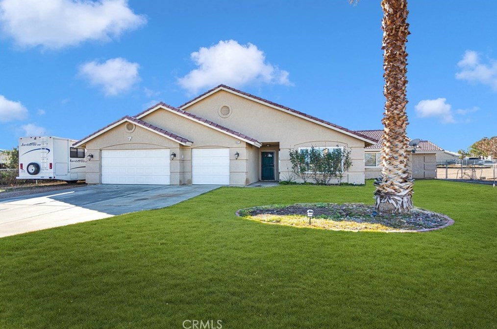 9875 Solano Rd, Victorville, CA 92392