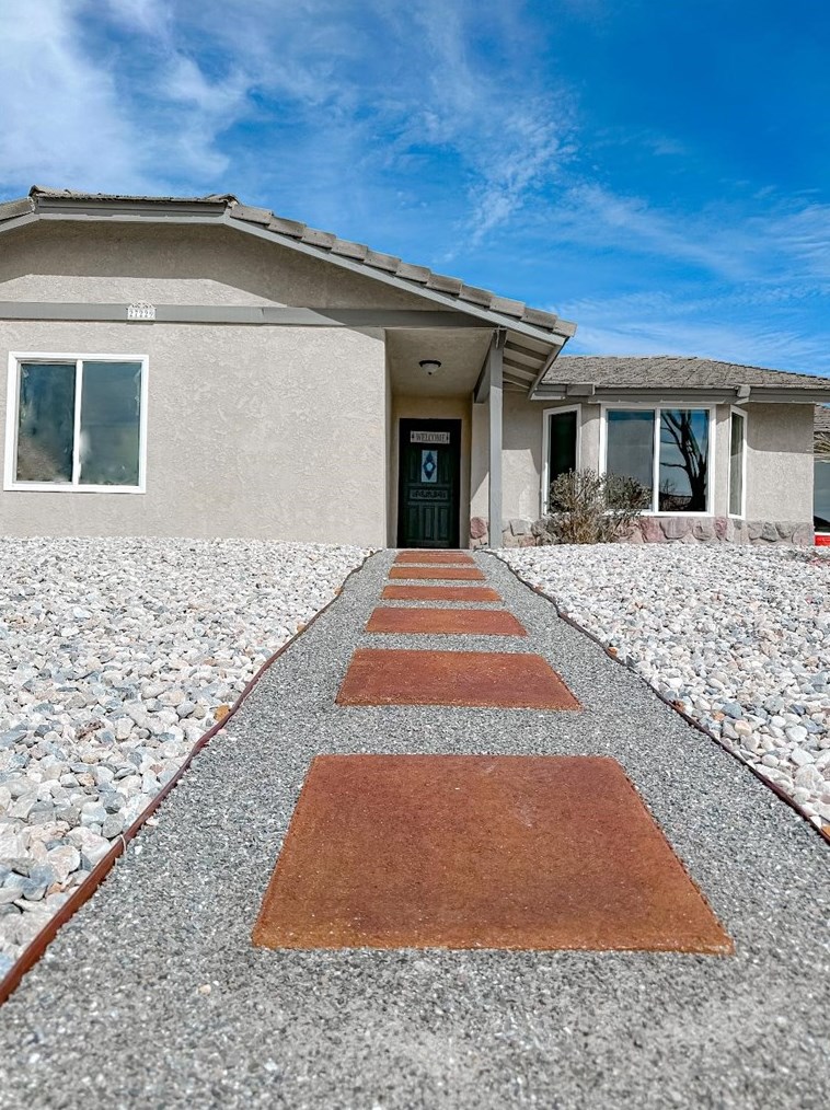 27229 Aspen Ct, Helendale, CA 92342