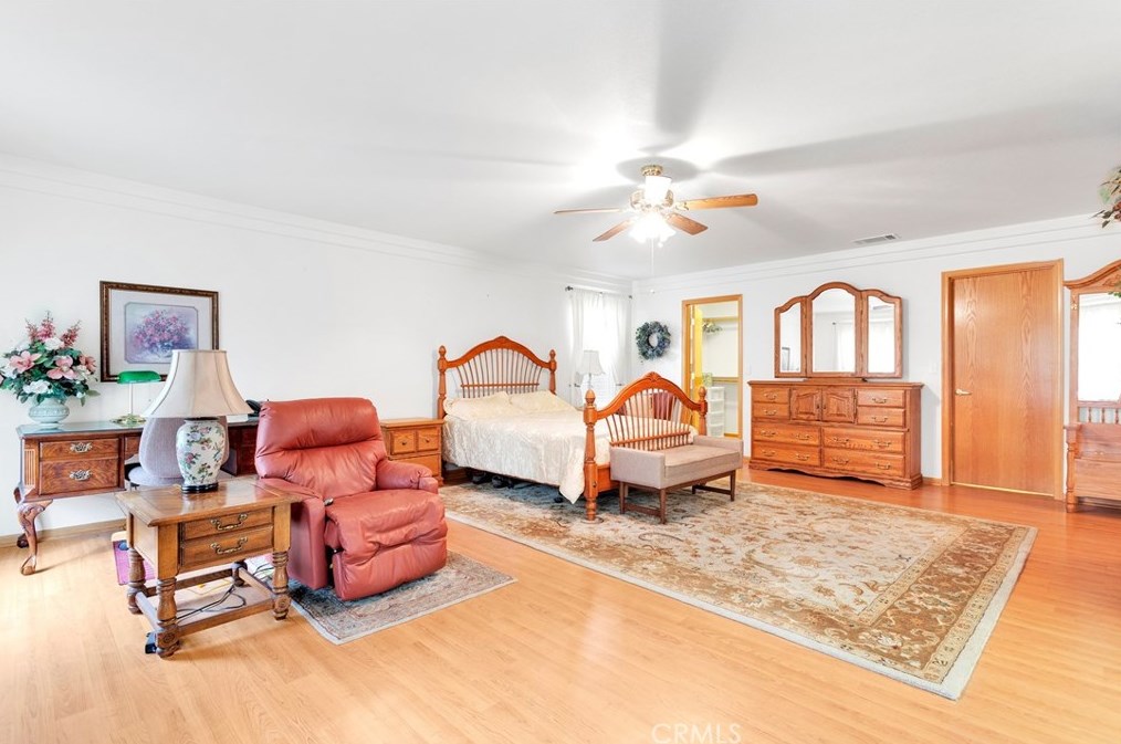 19881 Eyota Rd, Apple Valley CA  92308-4560 exterior