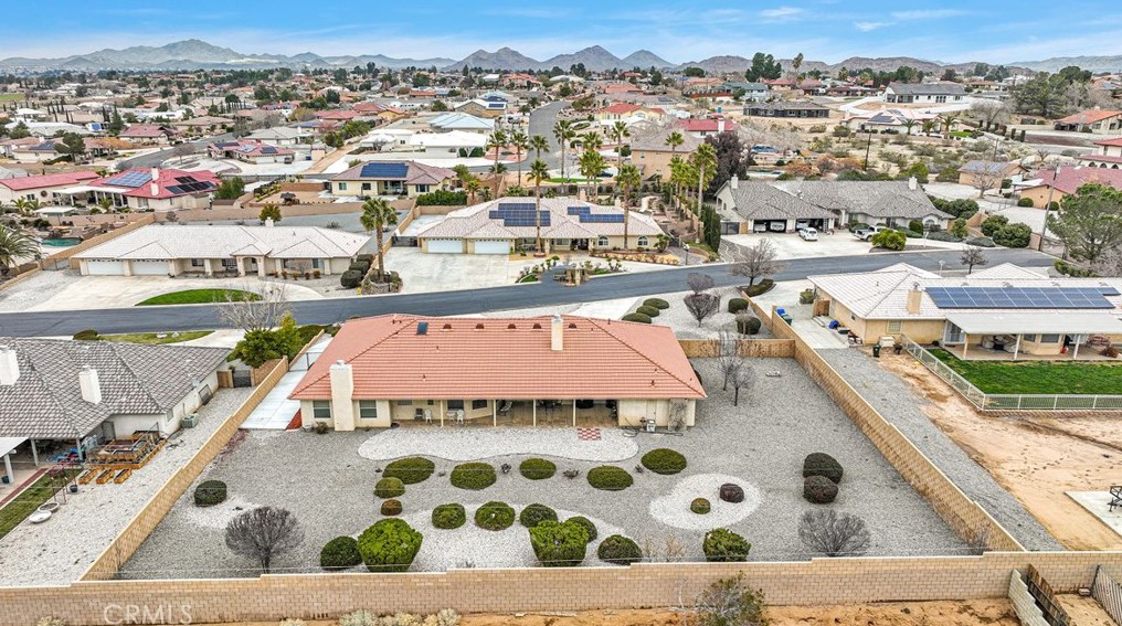 19881 Eyota Rd, Apple Valley CA  92308-4560 exterior