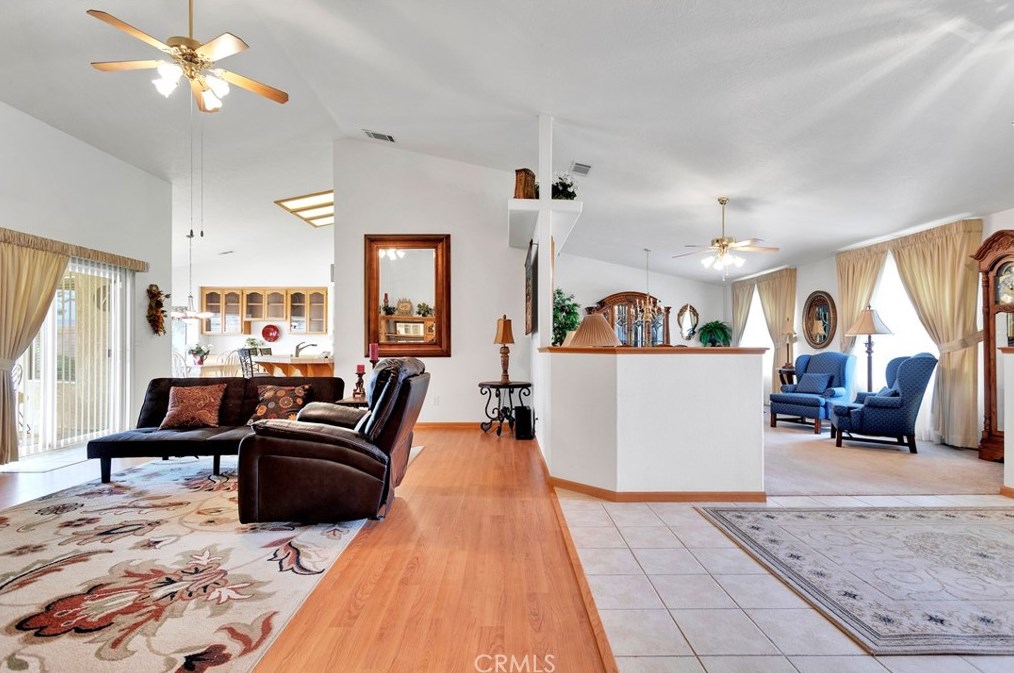 19881 Eyota Rd, Apple Valley CA  92308-4560 exterior