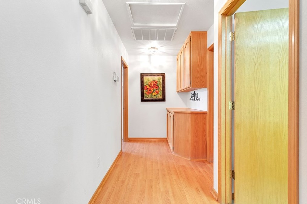 19881 Eyota Rd, Apple Valley CA  92308-4560 exterior