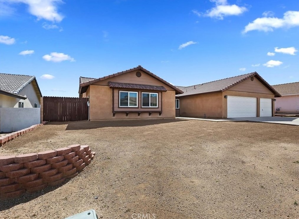 15591 Via Cartagena St, Hesperia, CA 92345-4437