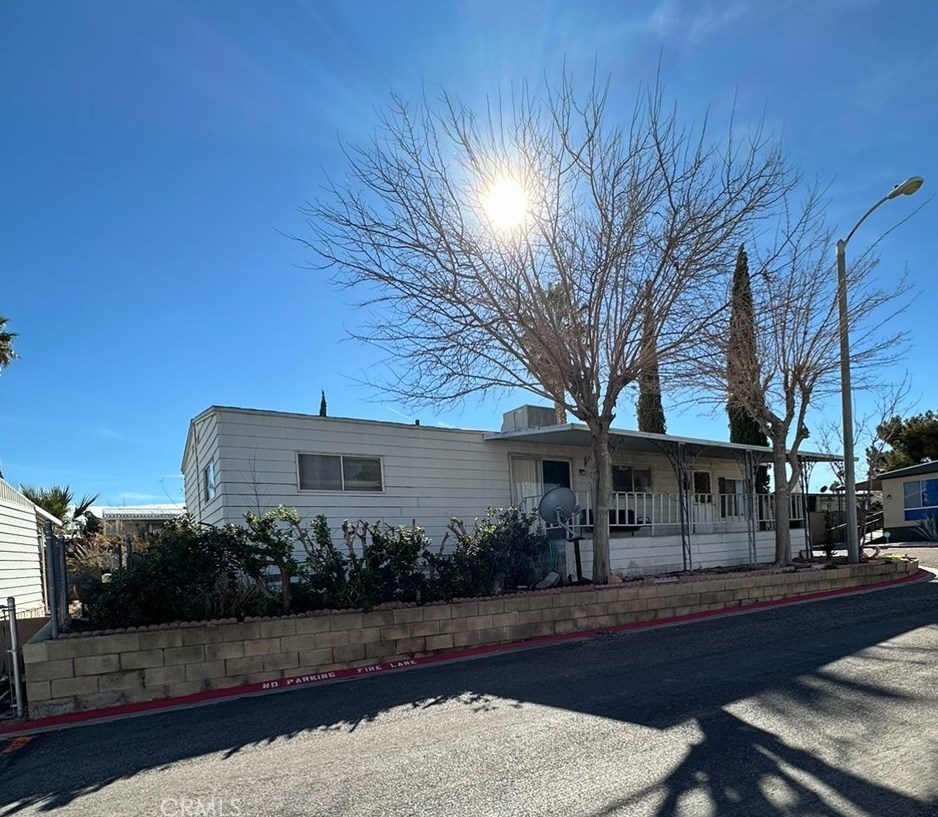 600 Rimrock Rd #74, Barstow, CA 92311