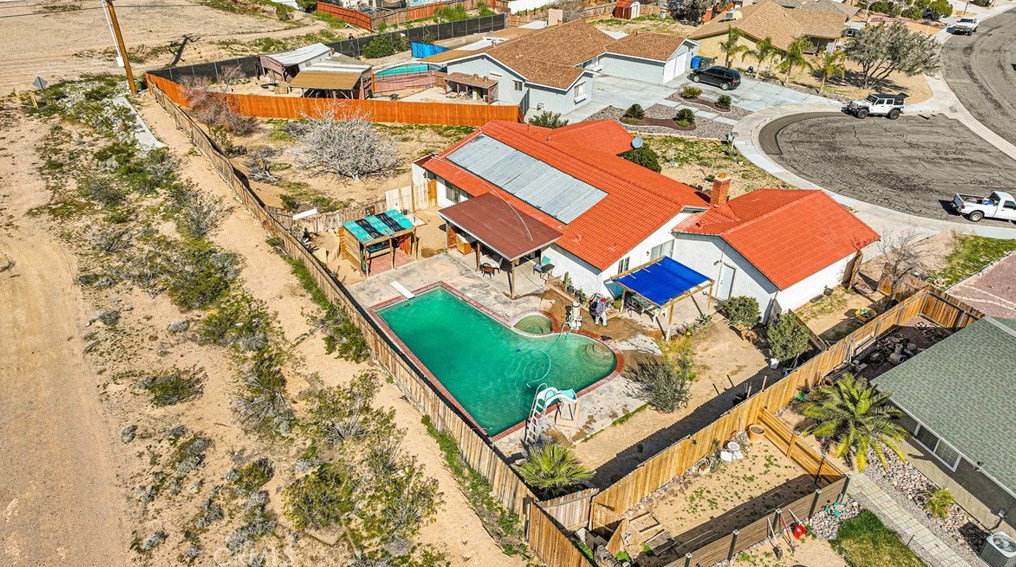 2041 Barcelona Cir, Barstow CA  92311-6607 exterior