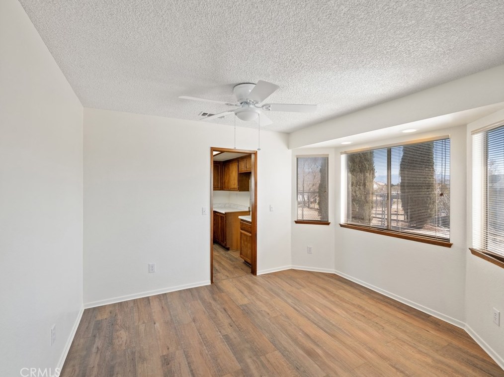 16975 Ouray Rd, Apple Valley CA  92307-1118 exterior