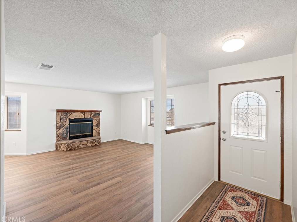 16975 Ouray Rd, Apple Valley CA  92307-1118 exterior