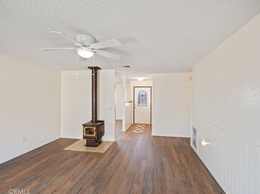 16975 Ouray Rd, Apple Valley CA  92307-1118 exterior