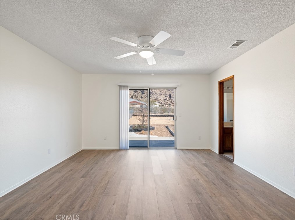 16975 Ouray Rd, Apple Valley CA  92307-1118 exterior