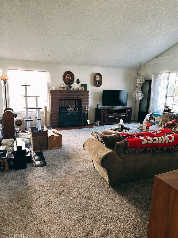 44707 12th St, Lancaster, CA 93535-3342