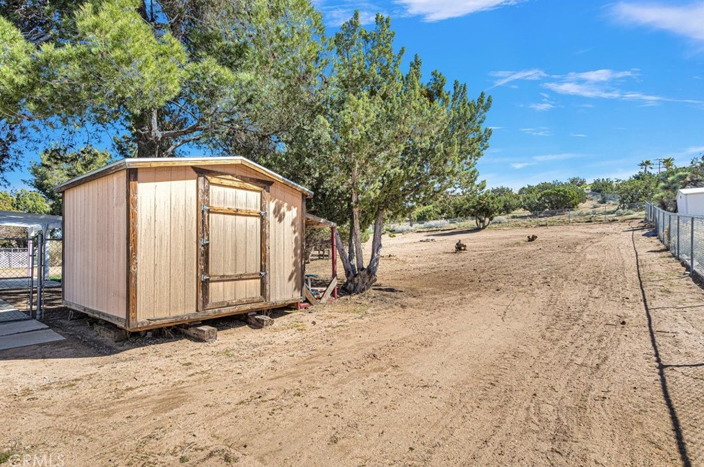 7365 Chase Ave, Hesperia CA  92345-5735 exterior