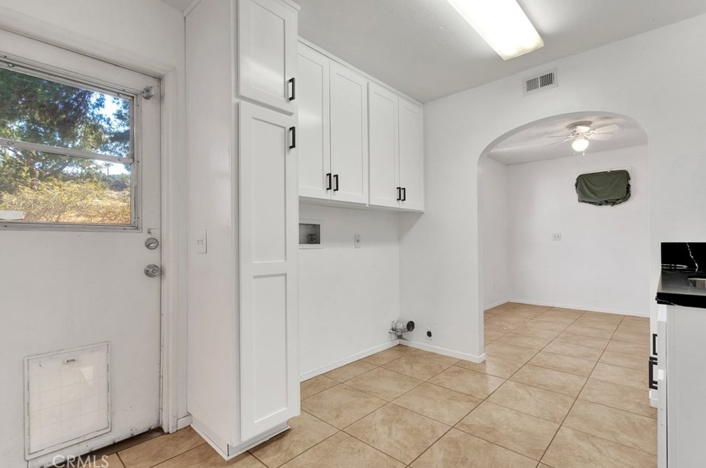 7365 Chase Ave, Hesperia CA  92345-5735 exterior