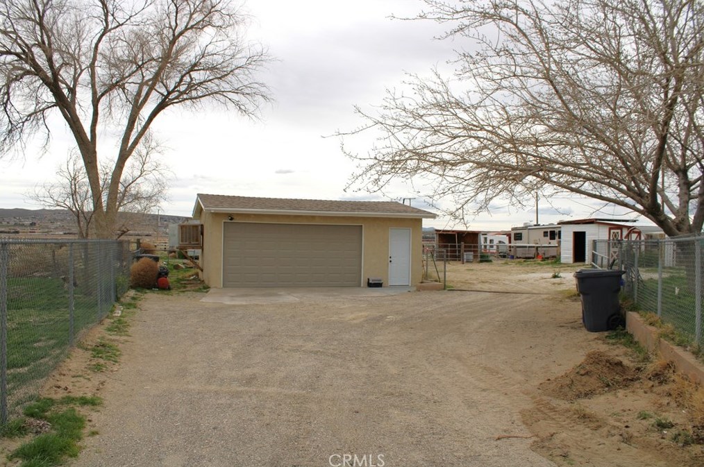 27701 Waterman Rd, Barstow, CA 92311-9788