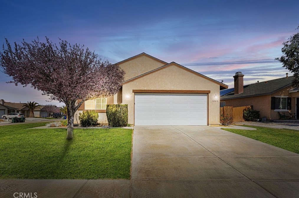 12030 Royal Oaks Rd, Victorville, CA 92392-1247
