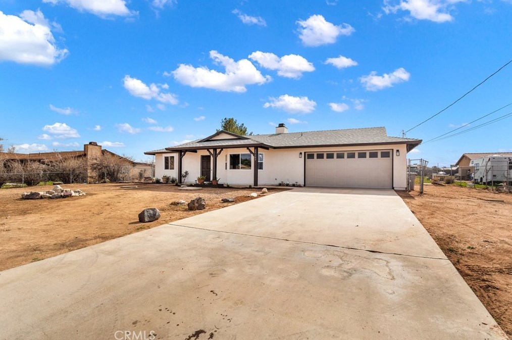 17167 Birch St, Hesperia, CA 92345-2110