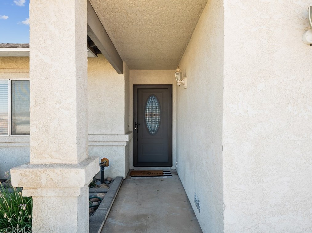 28025 Calico Dr, Barstow CA  92311-4482 exterior