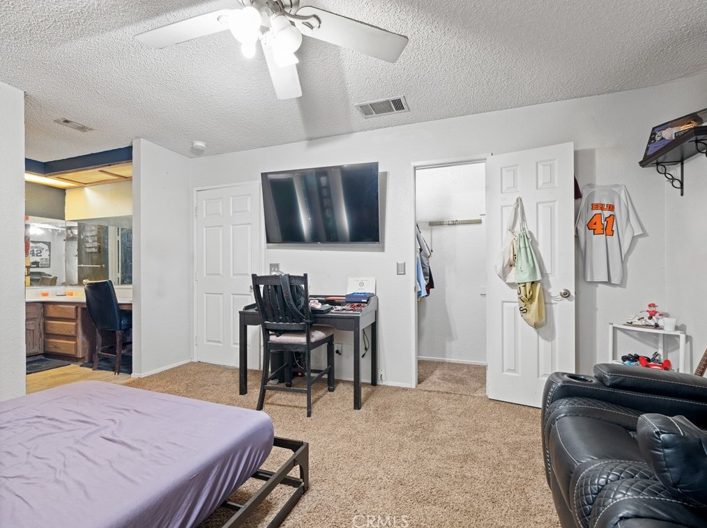 28025 Calico Dr, Barstow CA  92311-4482 exterior