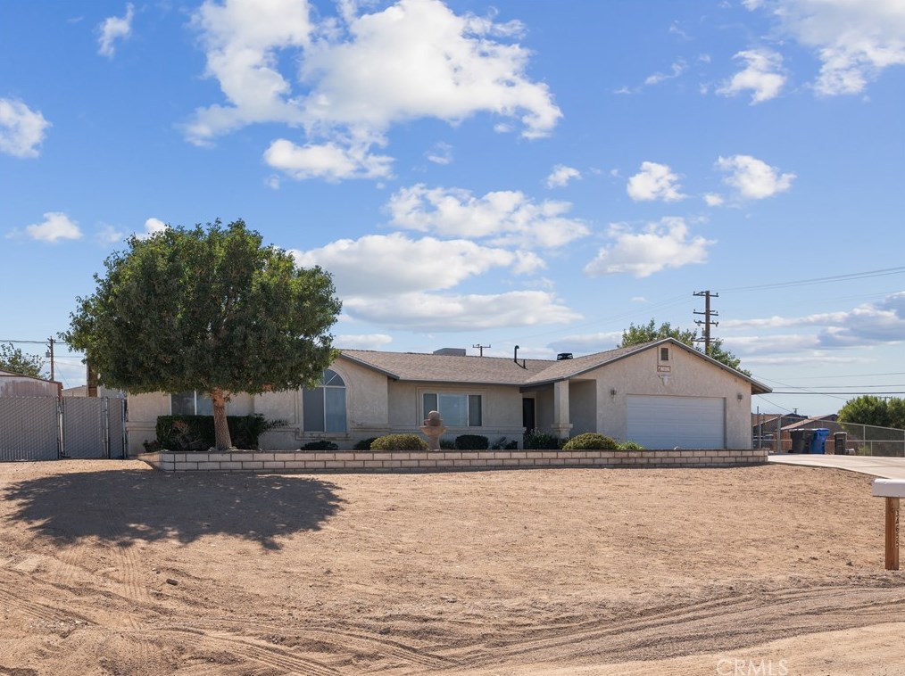 28025 Calico Dr, Barstow CA  92311-4482 exterior
