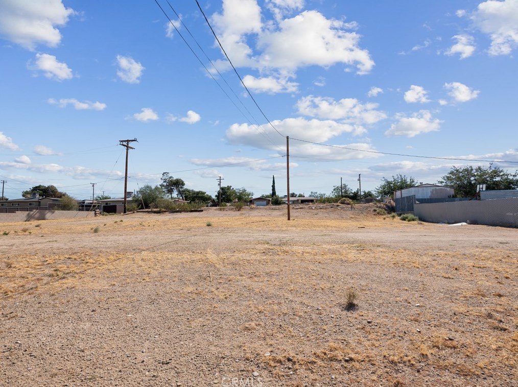28025 Calico Dr, Barstow CA  92311-4482 exterior