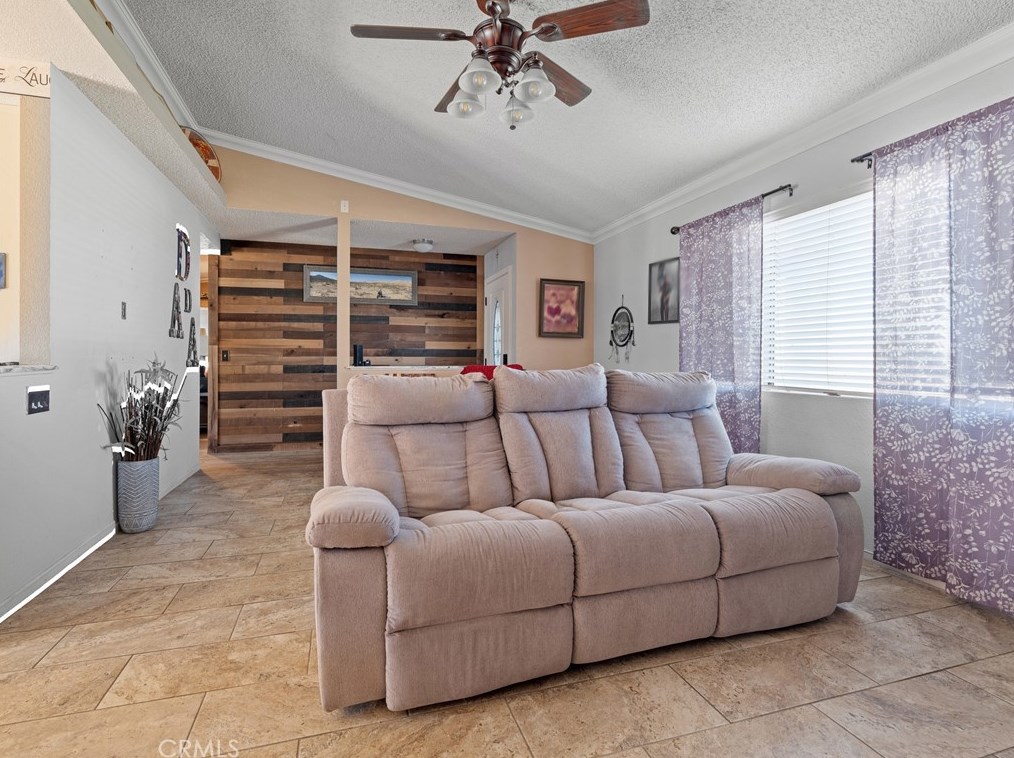 28025 Calico Dr, Barstow CA  92311-4482 exterior