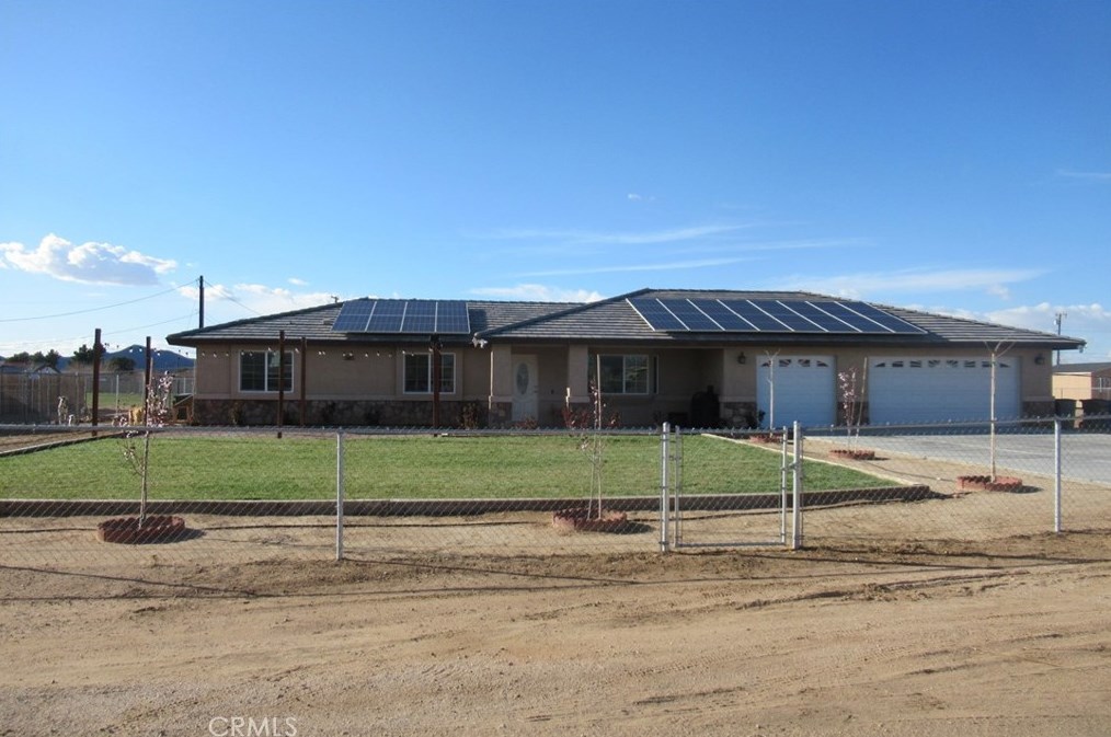 14984 Gayhead Rd, Apple Valley, CA 92307-3448