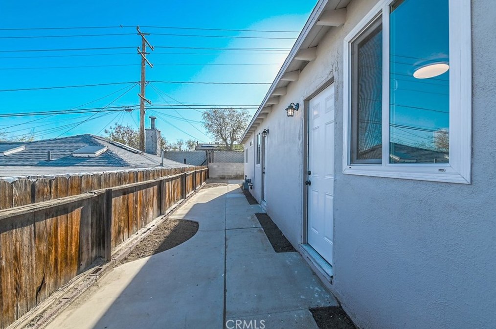 313 Maxine Ave, Barstow CA  92311-3030 exterior