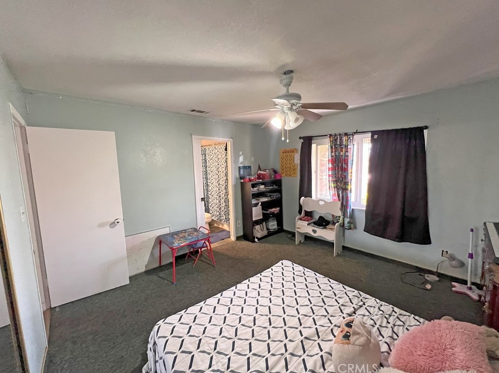 641 Candlelight St, Barstow CA  92311-5312 exterior