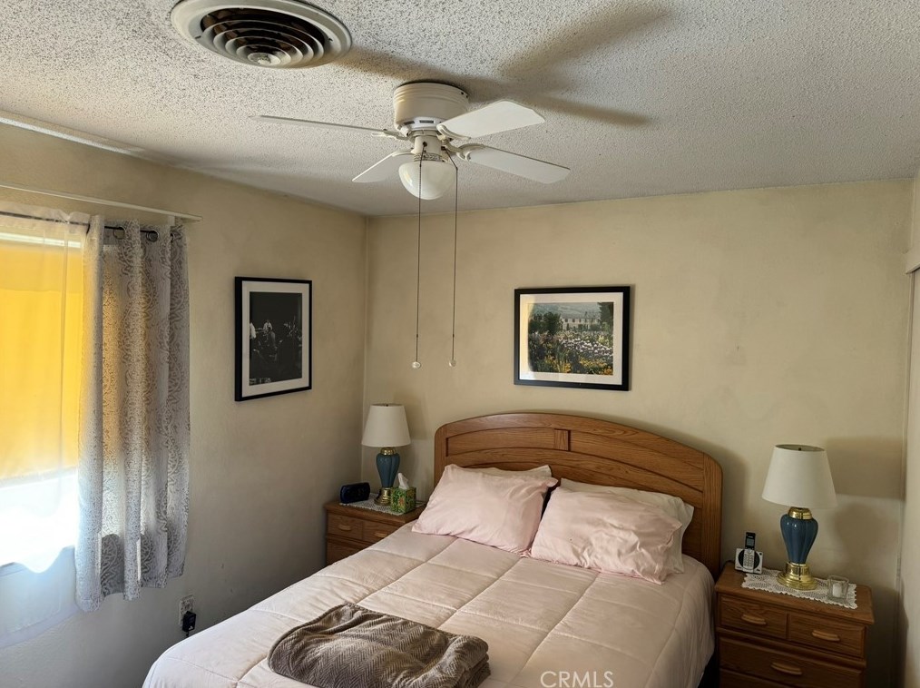 14356 Derby Ct, Victorville CA  92395-4528 exterior