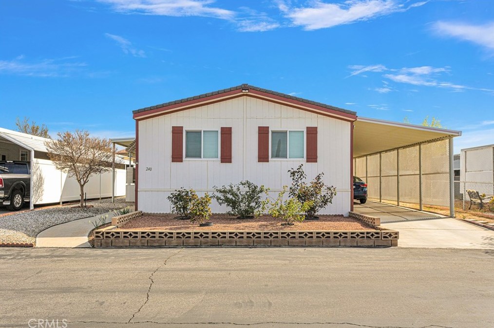 13393 Mariposa Rd #240, Victorville, CA 92395