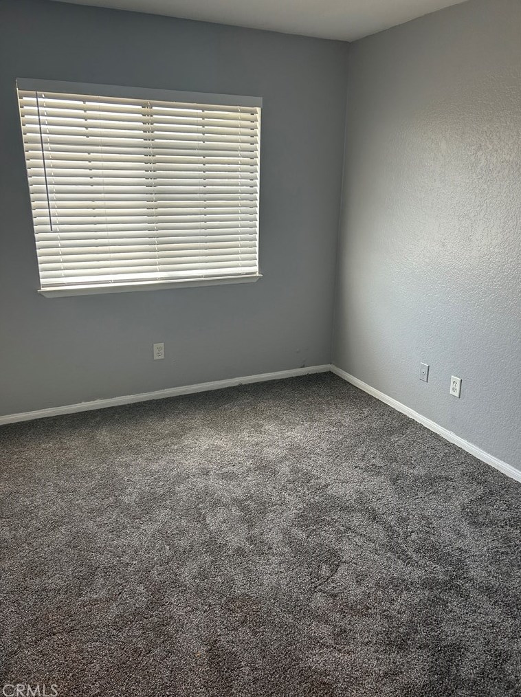 14460 Manzano Rd, Victorville CA  92392-5003 exterior