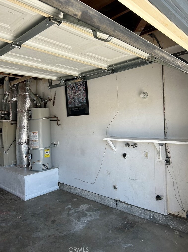 14460 Manzano Rd, Victorville CA  92392-5003 exterior