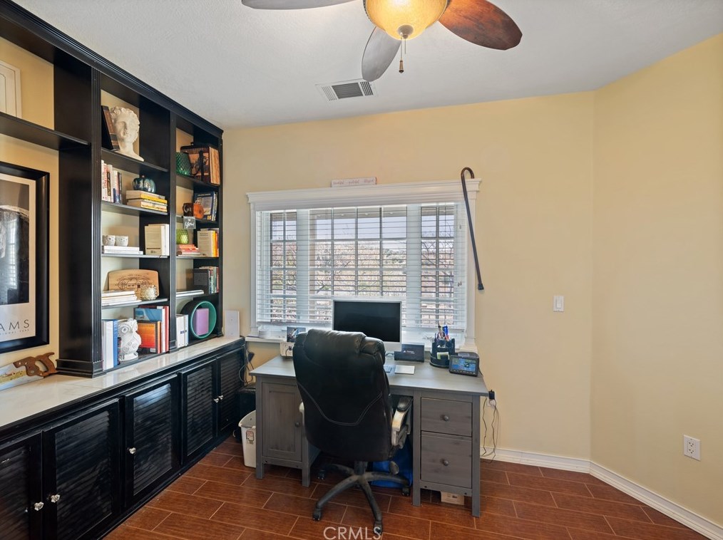 5127 Bass St, Hesperia CA  92345-9351 exterior