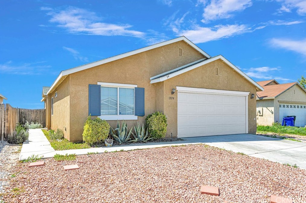 13174 Roundoak Way, Victorville, CA 92392-0424