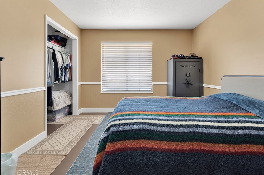17350 Cochise St, Hesperia CA  92345-7282 exterior
