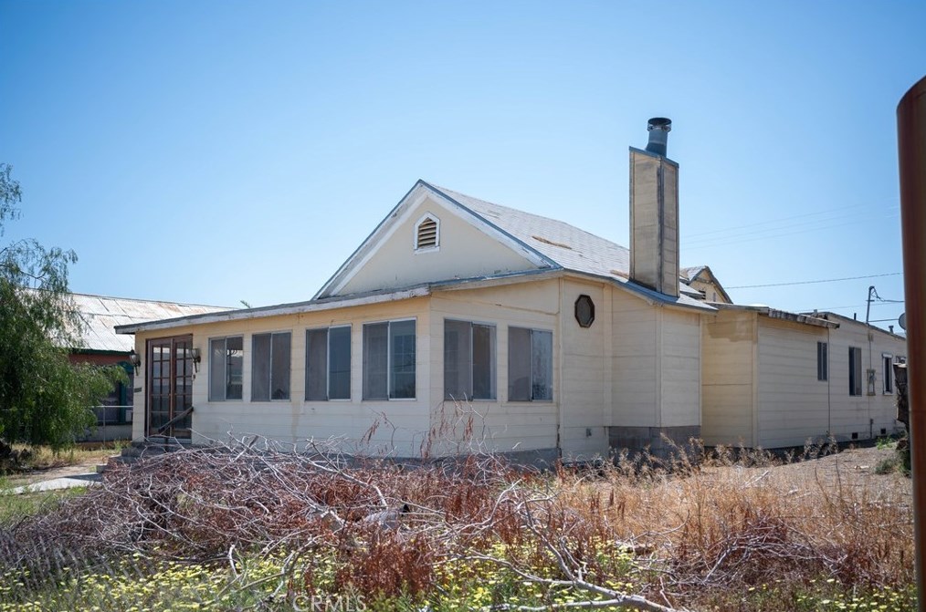 35587 National Trails Hwy, Daggett, CA 92327-9703