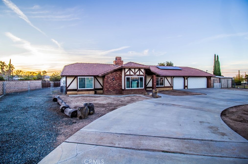 17420 Aspen St, Hesperia, CA 92345
