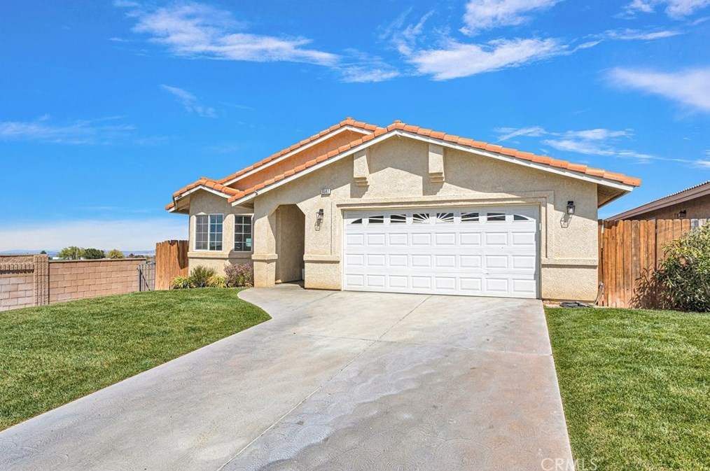 9597 Sagebrush Ct, Phelan, CA 92371