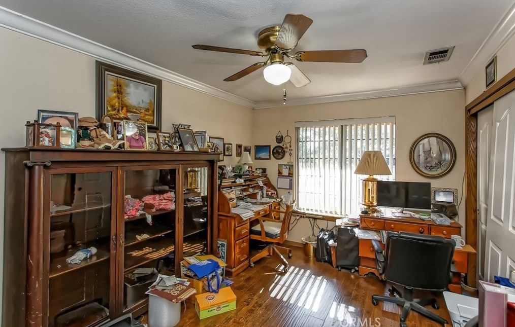 18678 Main St, Hesperia CA  92345-6434 exterior