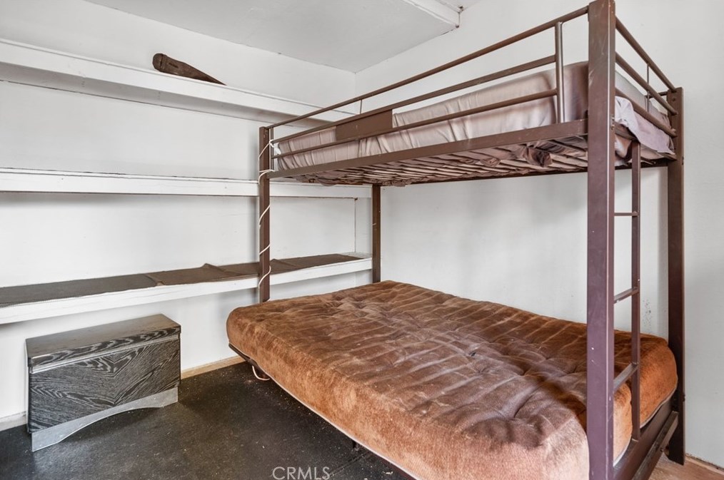 2086 Ln, Big Bear City CA  92314-9540 exterior