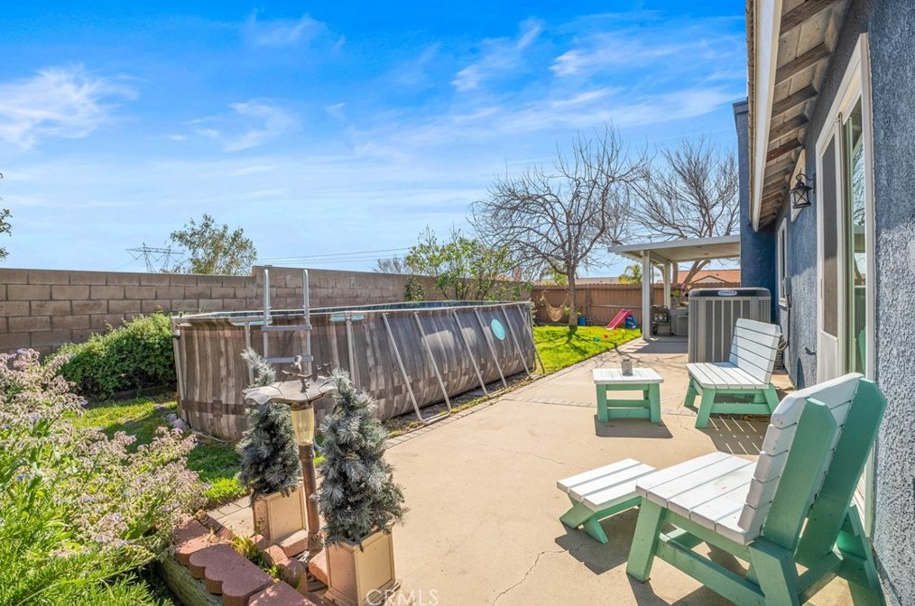 2865 Rancho Vista Dr, Rialto CA  exterior