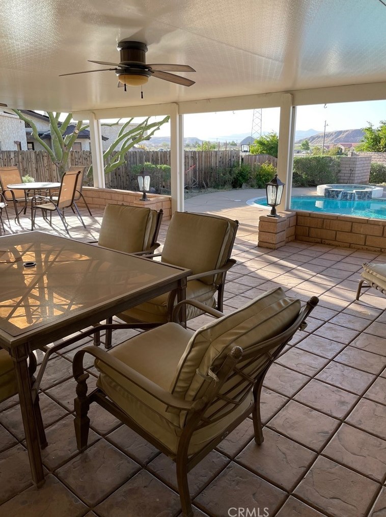 200 Meadow View Ln, Barstow, CA 92311