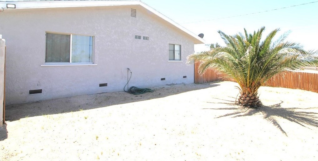 27763 Crestview Rd #u1-2, Barstow, CA 92311