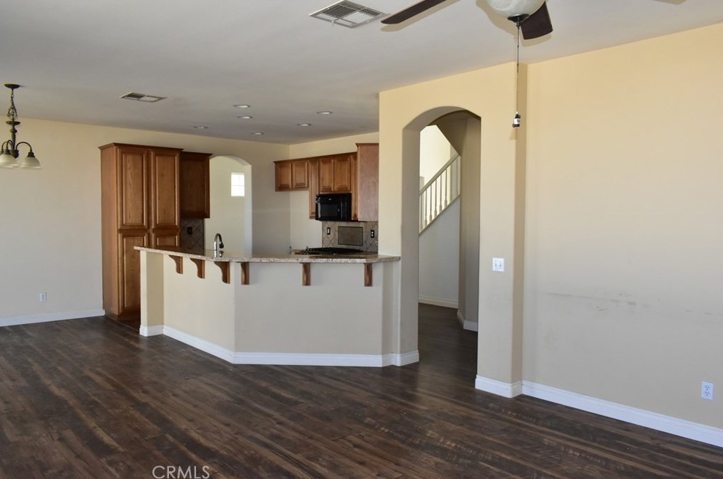 2271 Diamond Ave, Barstow CA  92311-4776 exterior