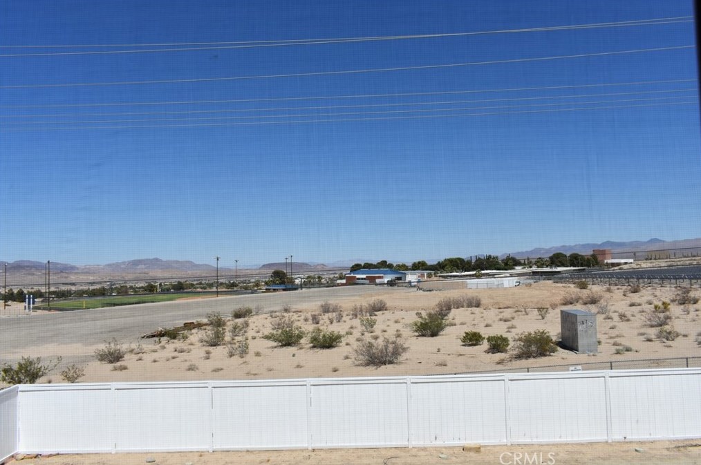 2271 Diamond Ave, Barstow CA  92311-4776 exterior