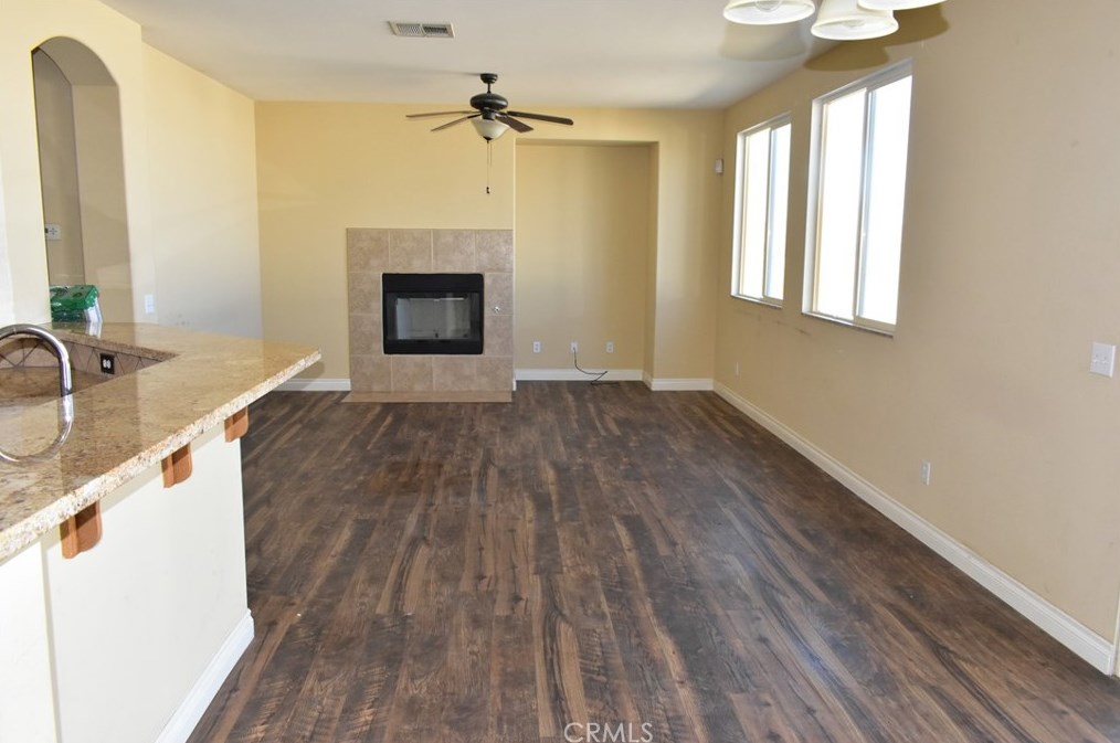 2271 Diamond Ave, Barstow CA  92311-4776 exterior