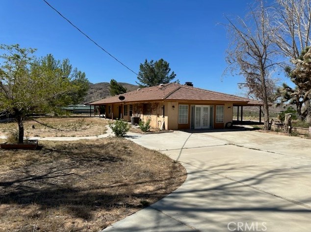 16601 Red Wing Rd, Apple Valley, CA
