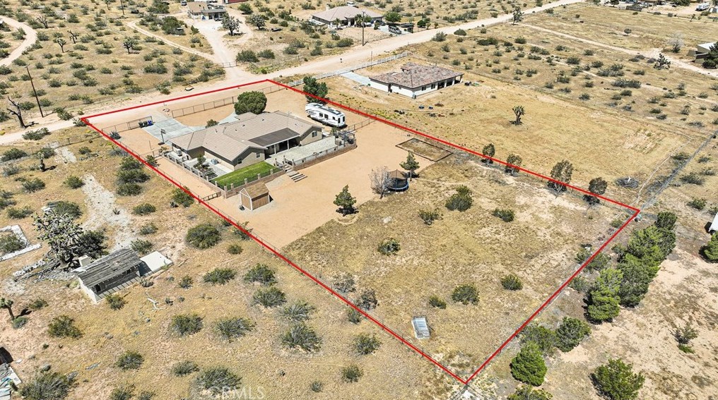 24575 Pala Ln, Apple Valley CA  92307-2021 exterior