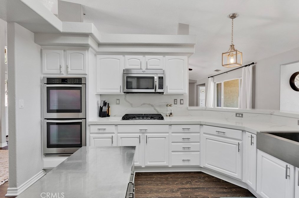 24575 Pala Ln, Apple Valley CA  92307-2021 exterior