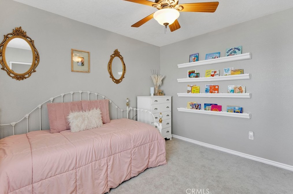 24575 Pala Ln, Apple Valley CA  92307-2021 exterior
