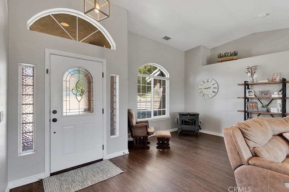24575 Pala Ln, Apple Valley CA  92307-2021 exterior